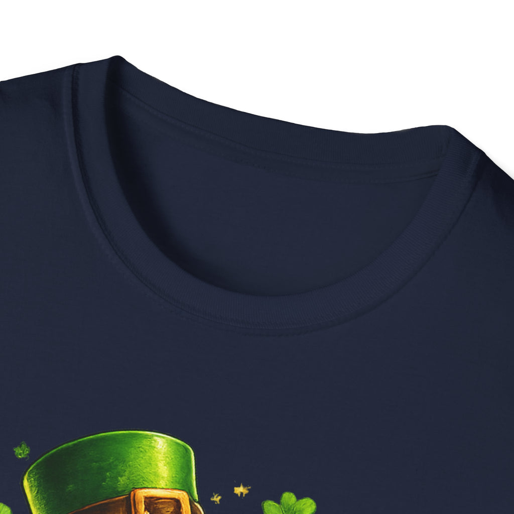 St. Patrick's Day 'It's Me I'm the Shenanigans' T-Shirt - Funny Leprechaun Drink Tee