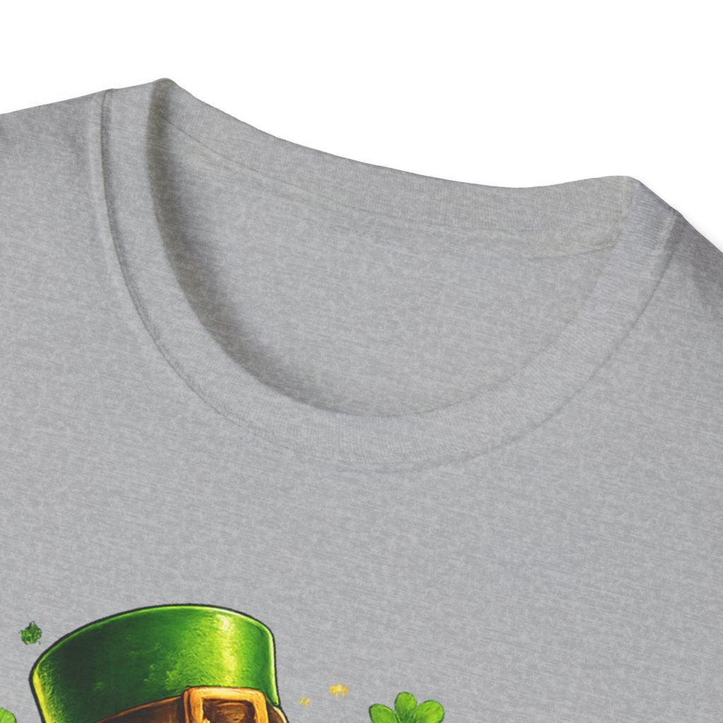 St. Patrick's Day 'It's Me I'm the Shenanigans' T-Shirt - Funny Leprechaun Drink Tee